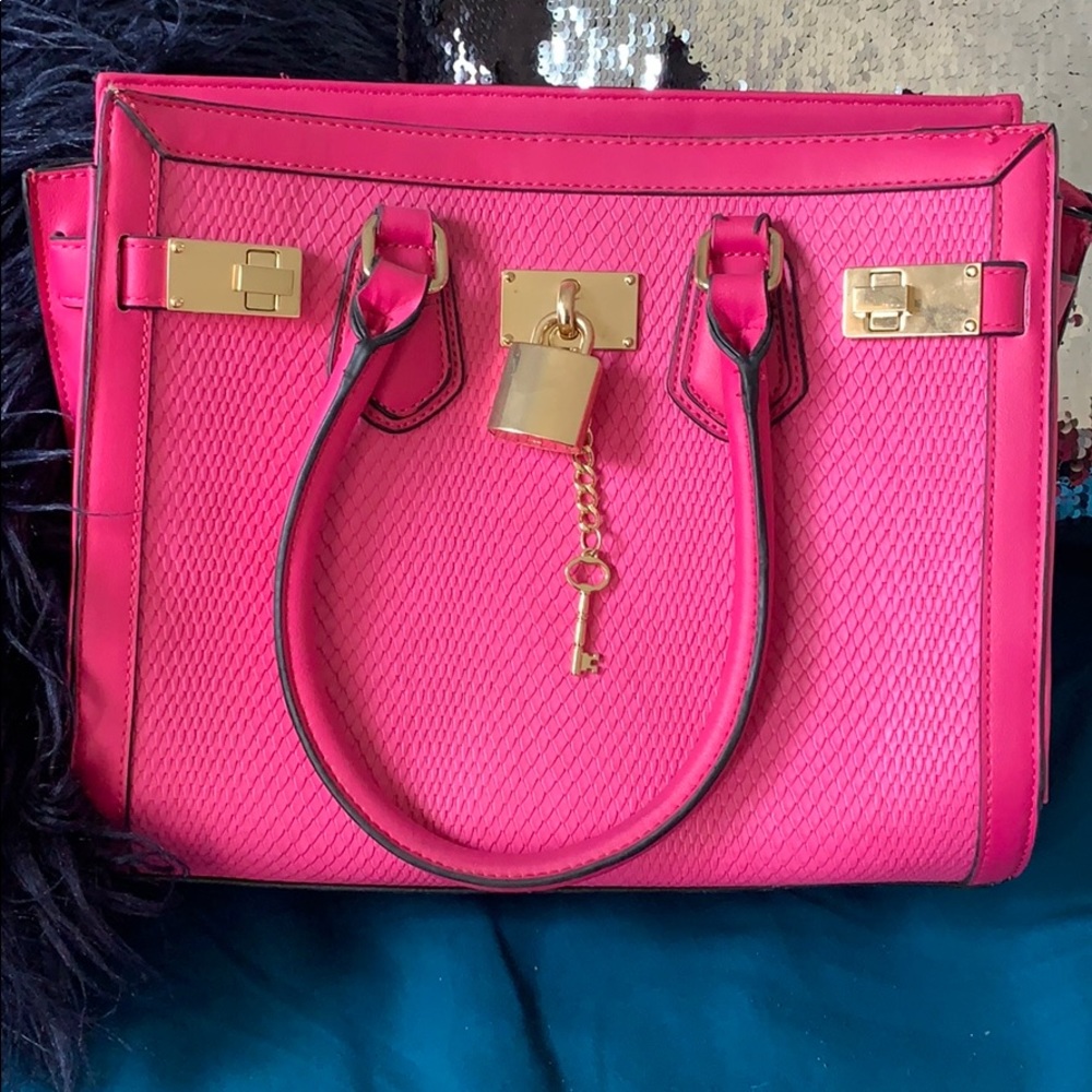 Beautiful got pink Aldo bag